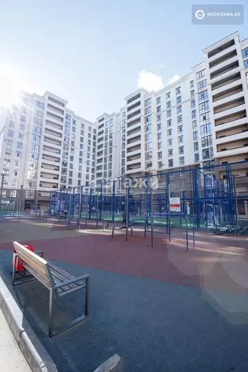 2-комнатная квартира, этаж 12 из 12, 74 м²