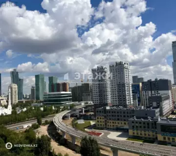 3-комнатная квартира, этаж 12 из 20, 103 м²