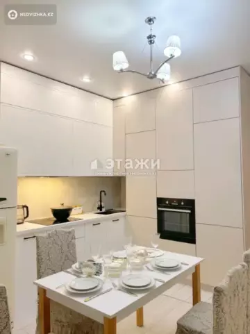 3-комнатная квартира, этаж 12 из 20, 103 м²