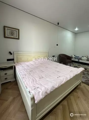 2-комнатная квартира, этаж 8 из 10, 62 м²