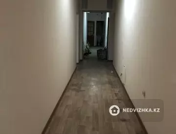 Помещение, этаж 1 из 5, 180 м²