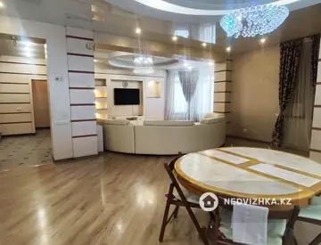 7-комнатный дом, 8 соток, 400 м²