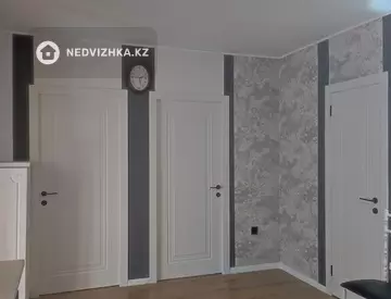 2-комнатная квартира, этаж 1 из 2, 65 м², на длительный срок