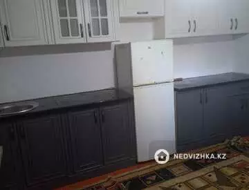5-комнатный дом, 10 соток, 50 м²