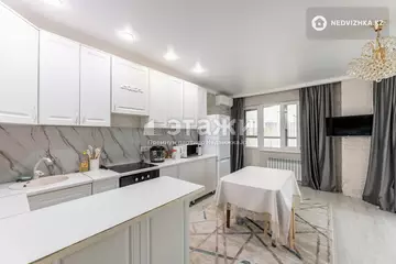 2-комнатная квартира, этаж 8 из 22, 55 м²