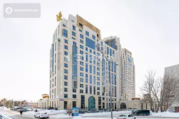 3-комнатная квартира, этаж 8 из 15, 100 м²