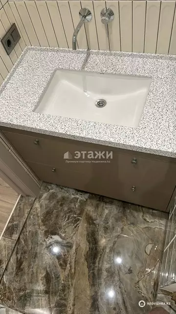 2-комнатная квартира, этаж 11 из 18, 45 м²