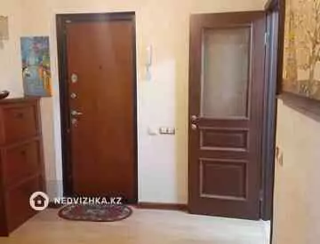 4-комнатная квартира, этаж 5 из 5, 82 м²