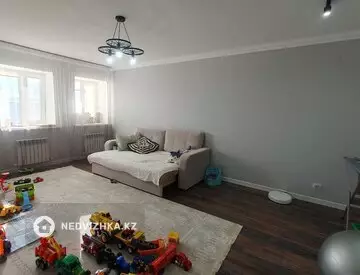 2-комнатная квартира, этаж 8 из 8, 75 м²