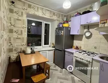 3-комнатная квартира, этаж 4 из 5, 56 м²