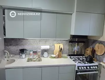 1-комнатная квартира, этаж 3 из 9, 40 м²