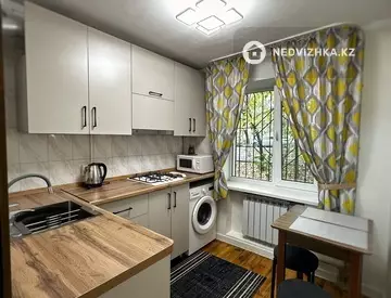 2-комнатная квартира, этаж 1 из 4, 42 м², на длительный срок