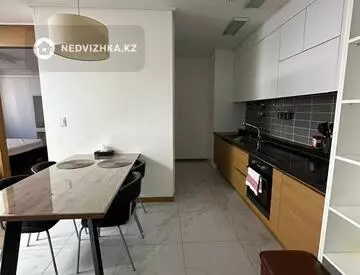 3-комнатная квартира, этаж 8 из 20, 110 м², на длительный срок