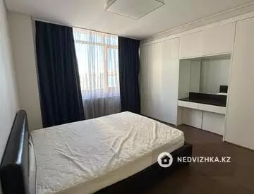 3-комнатная квартира, этаж 8 из 20, 110 м², на длительный срок