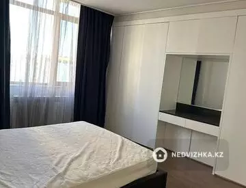 3-комнатная квартира, этаж 8 из 20, 110 м², на длительный срок