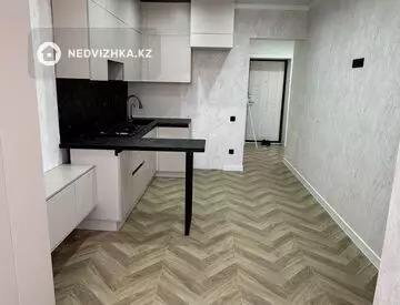 1-комнатная квартира, этаж 8 из 9, 43 м²