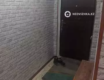 2-комнатная квартира, этаж 2 из 5, 67 м², на длительный срок