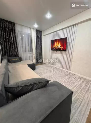 3-комнатная квартира, этаж 10 из 12, 70 м²