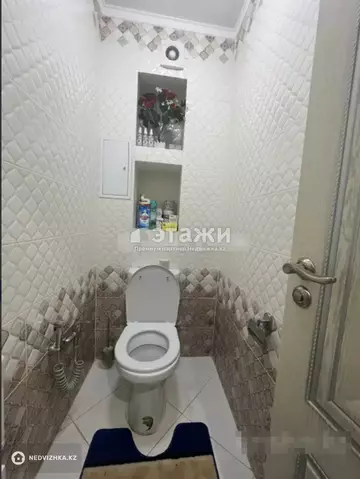 2-комнатная квартира, этаж 4 из 10, 60 м²