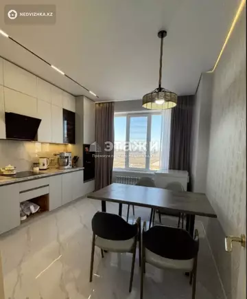 3-комнатная квартира, этаж 12 из 17, 84 м²