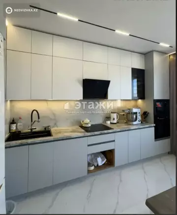 3-комнатная квартира, этаж 12 из 17, 84 м²