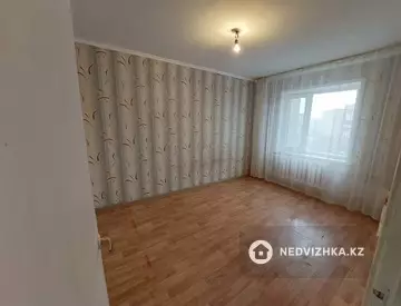 3-комнатная квартира, этаж 4 из 5, 60 м²