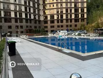 1-комнатная квартира, этаж 3 из 8, 40 м², на длительный срок