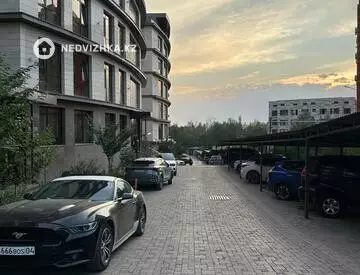 1-комнатная квартира, этаж 3 из 8, 40 м², на длительный срок