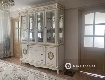 4-комнатная квартира, этаж 3 из 5, 58 м²