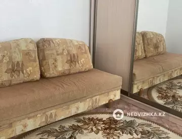 4-комнатная квартира, этаж 3 из 5, 58 м²