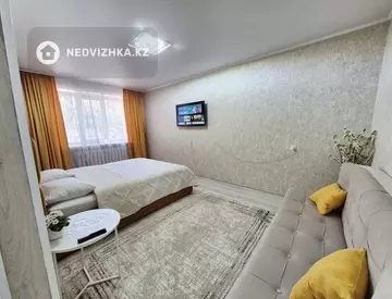 1-комнатная квартира, этаж 1 из 5, 33 м², посуточно