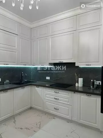 3-комнатная квартира, этаж 10 из 12, 105 м²