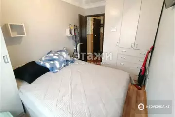 4-комнатная квартира, этаж 3 из 5, 64 м²