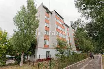 3-комнатная квартира, этаж 1 из 5, 60 м²