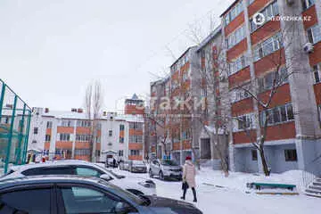 3-комнатная квартира, этаж 1 из 5, 60 м²