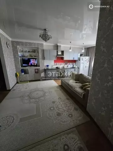 3-комнатная квартира, этаж 9 из 12, 80 м²
