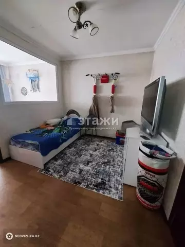 3-комнатная квартира, этаж 9 из 12, 80 м²