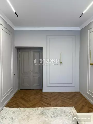 2-комнатная квартира, этаж 9 из 9, 72 м²