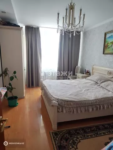 2-комнатная квартира, этаж 4 из 9, 72 м²