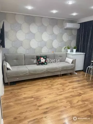 2-комнатная квартира, этаж 10 из 10, 60 м²