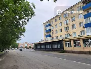 3-комнатная квартира, этаж 2 из 5, 64 м²