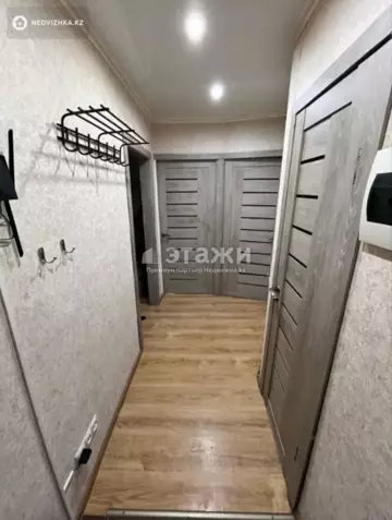 3-комнатная квартира, этаж 4 из 5, 59 м²