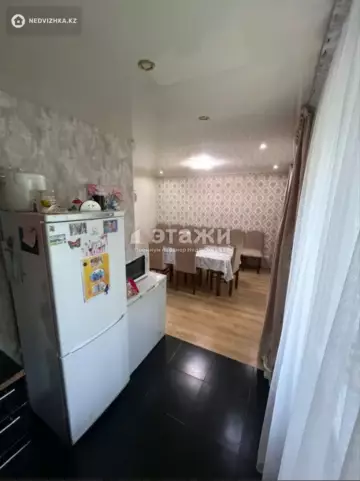 3-комнатная квартира, этаж 4 из 5, 59 м²