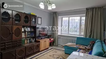 2-комнатная квартира, этаж 1 из 10, 60 м²
