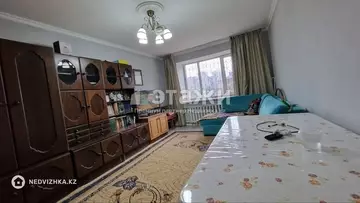 2-комнатная квартира, этаж 1 из 10, 60 м²