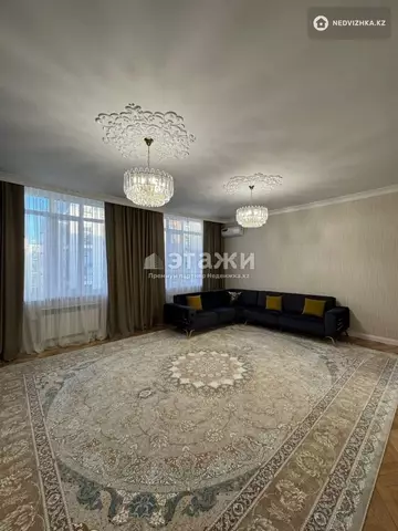 3-комнатная квартира, этаж 5 из 8, 106 м²