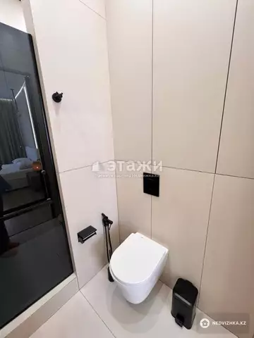 2-комнатная квартира, этаж 12 из 20, 70 м², на длительный срок