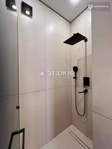 2-комнатная квартира, этаж 12 из 20, 70 м², на длительный срок