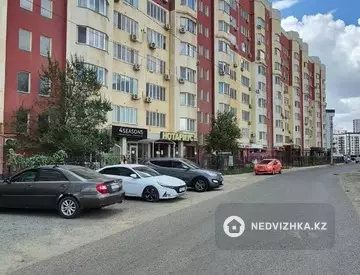 4-комнатная квартира, этаж 2 из 9, 123 м²