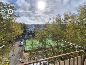 1-комнатная квартира, этаж 3 из 5, 60 м²
